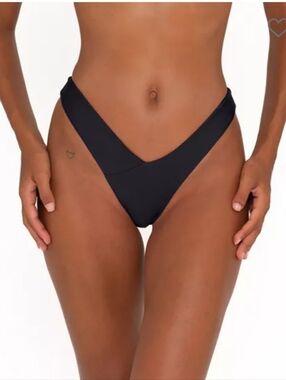 FAE Swim Vada Bikini Bottom XS Black V Style cut High-cut Cheeky